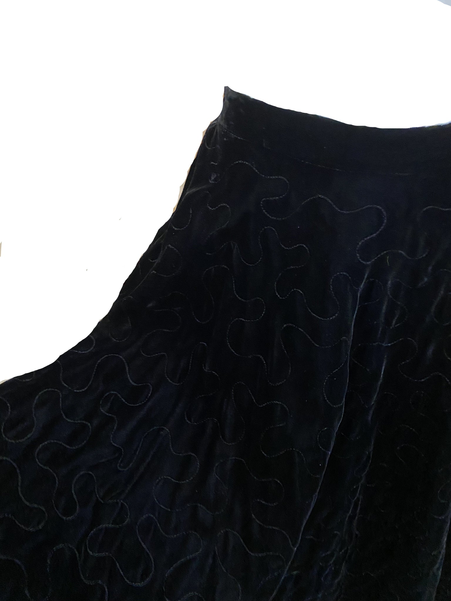 50s Black Velvet Quilted Circle Skirt CLOSE UP 3 of 5