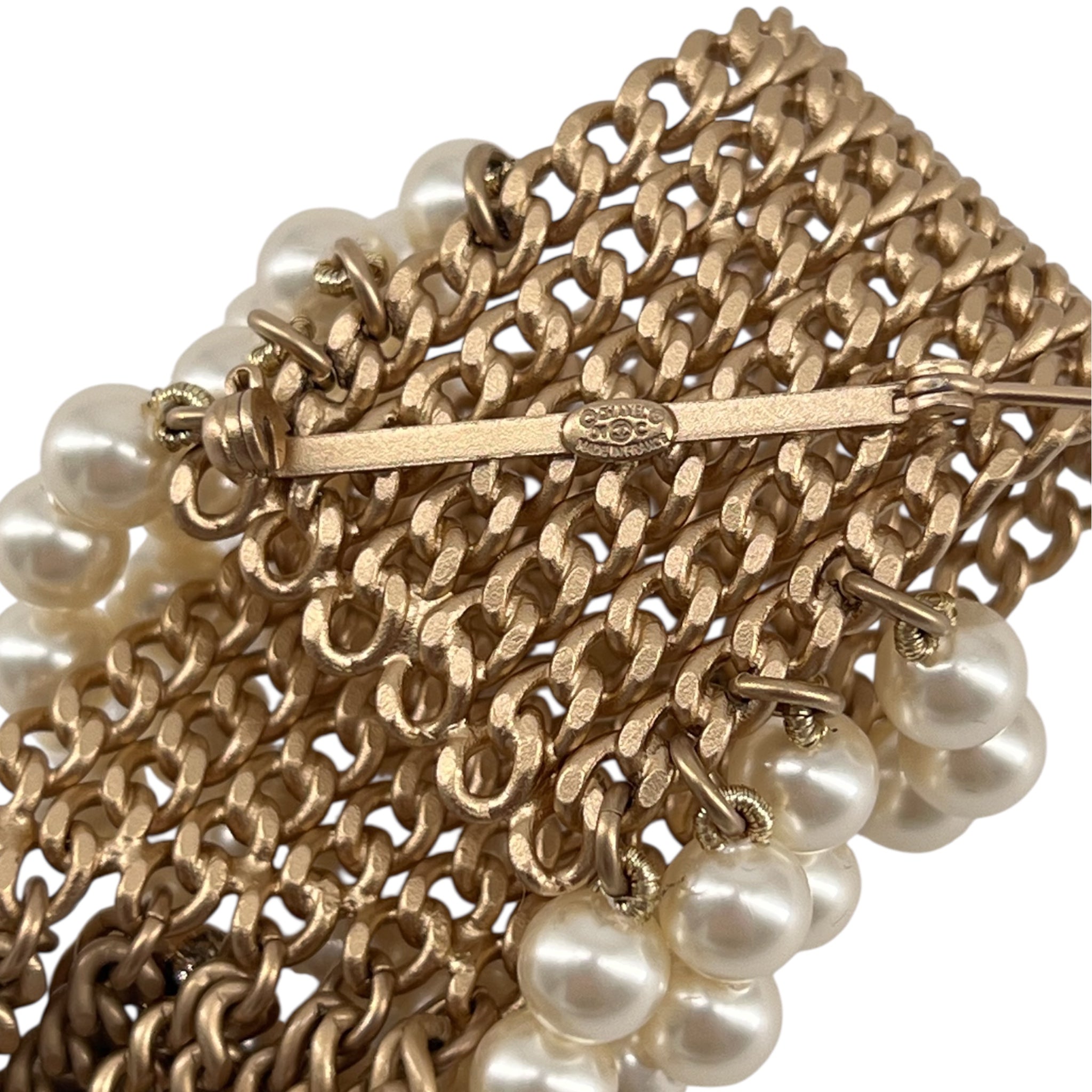 Chanel S/S 2001 Gold Dangling Chain Brooch with Pearls, cartouche