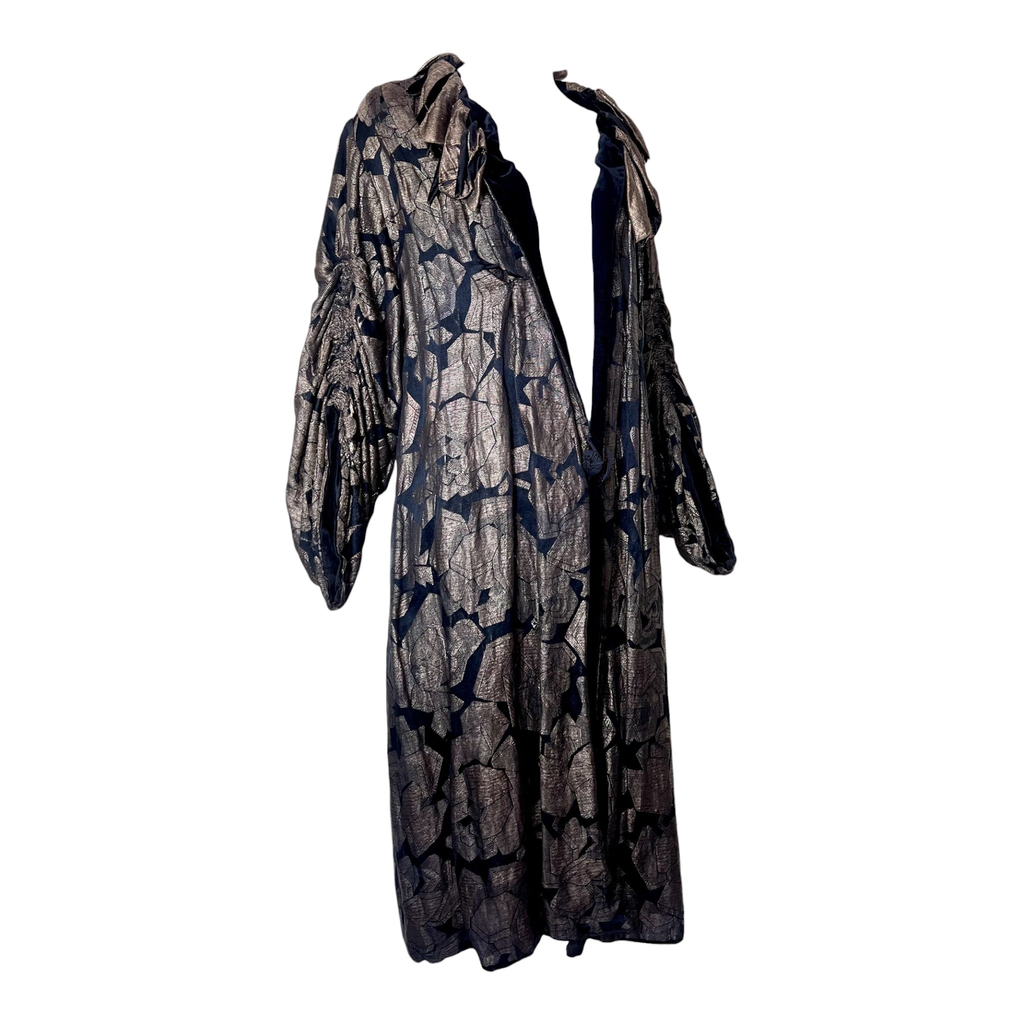 1920's Gold Lame and Black Velvet Cocoon Coat, slight side