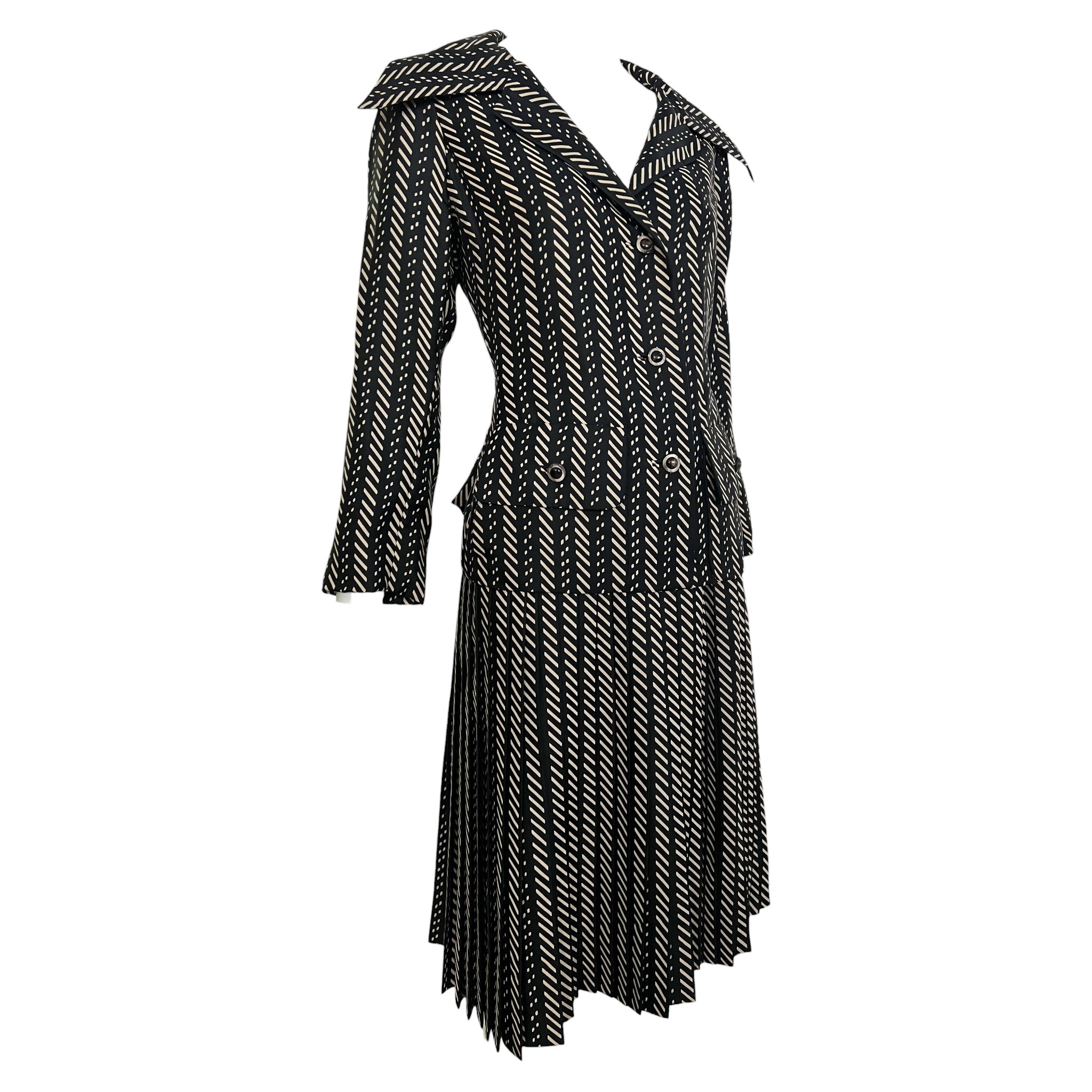 Galanos S/S 1973 Couture Deco Printed Silk Twill Skirt Suit, slight side