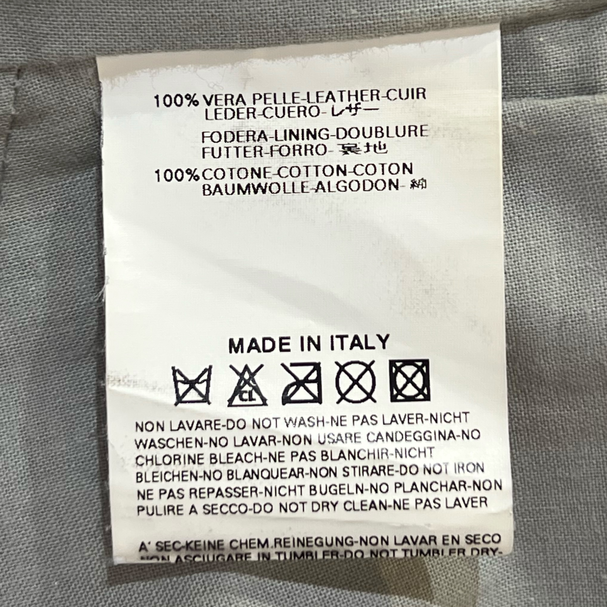 Maison Martin Margiela A/W 2004 Chesterfield Sofa Trompe L'Oiel Leather Tank, tag 2