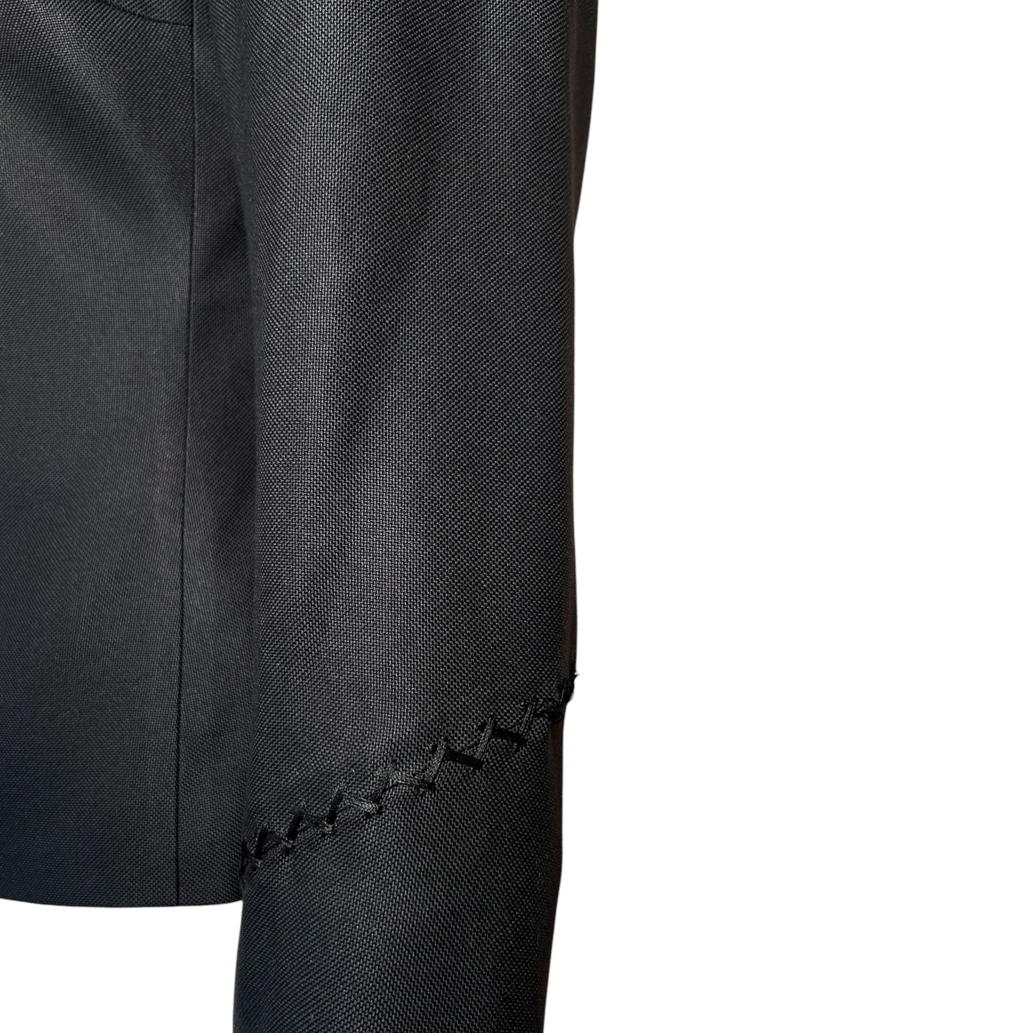 Gianni Versace Couture Late 90s/Y2K Black Zip-Front Silk Jacket, sleeve detail