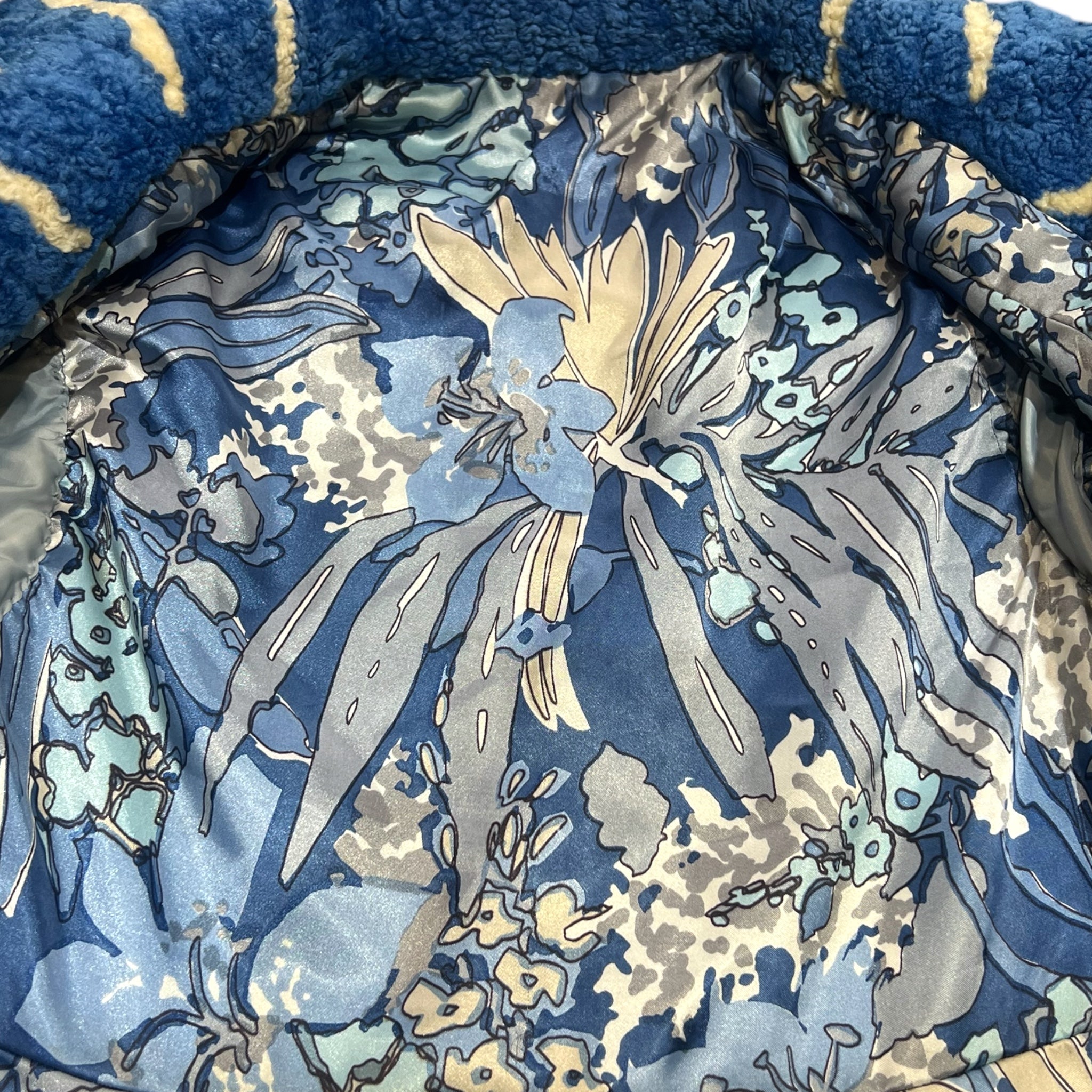 1970's Blue and White Geometric Shearling and Leather Jacket, lining