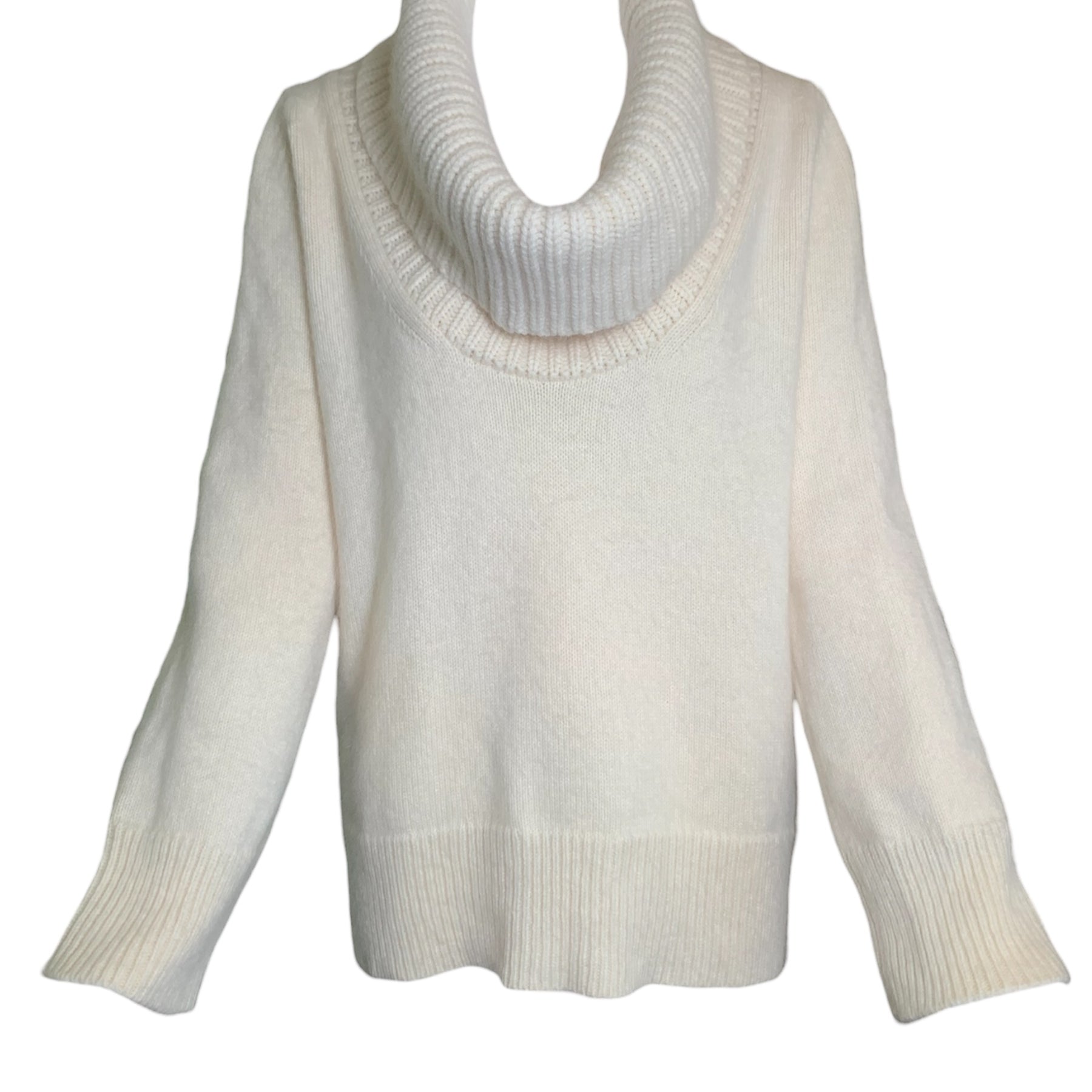 Alexander McQueen Cream Chunky Knit Turtle Neck Angora Wool Sweater FRONT UN-CUFFED 2/7