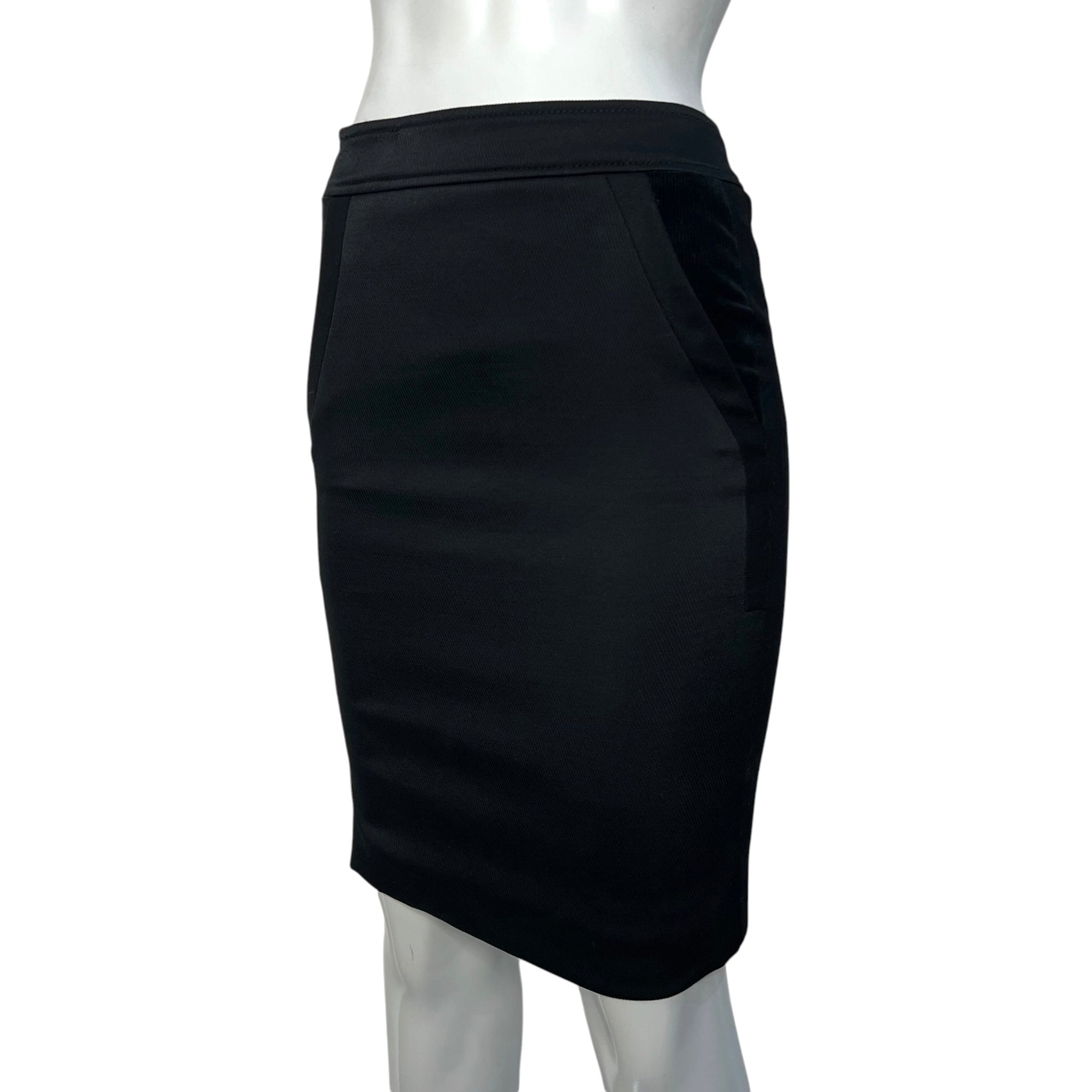 Gucci F/W 2007 Black Faille Pinup Pencil Skirt with Cord and Button Tab Detail, slight side