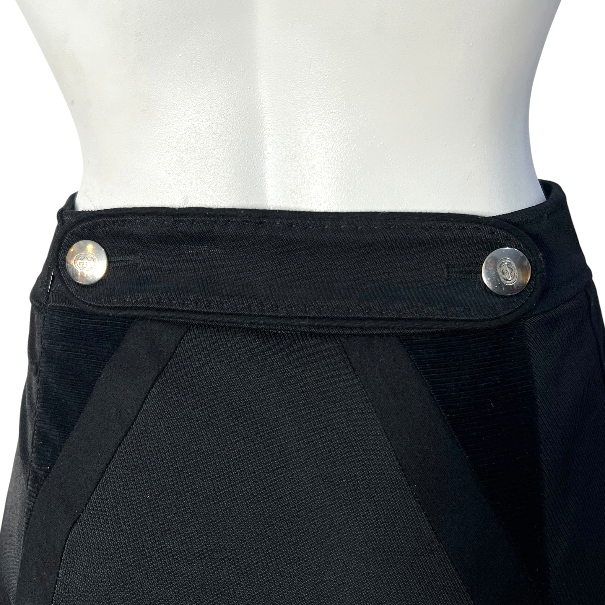 Gucci F/W 2007 Black Faille Pinup Pencil Skirt with Cord and Button Tab Detail, detail
