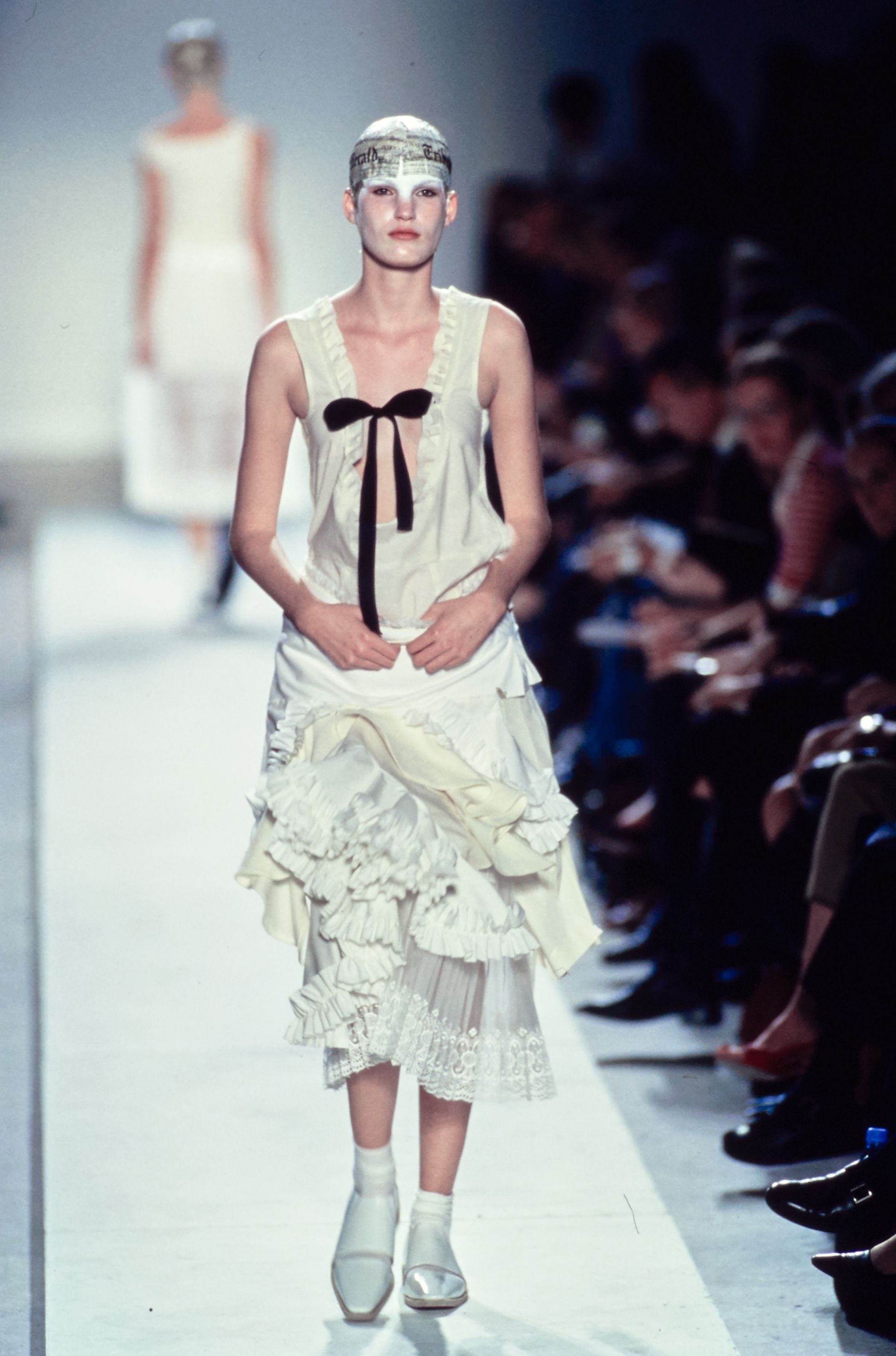 Comme des Garçons S/S 2002 Cream and White Layered Ruffled Buckle Wrap Skirt, runway 2