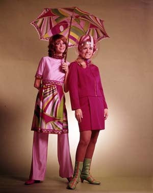 Emilio Pucci 1965 Hot Pink Braniff Stewardess Skirt Suit Uniform, sock photo 3