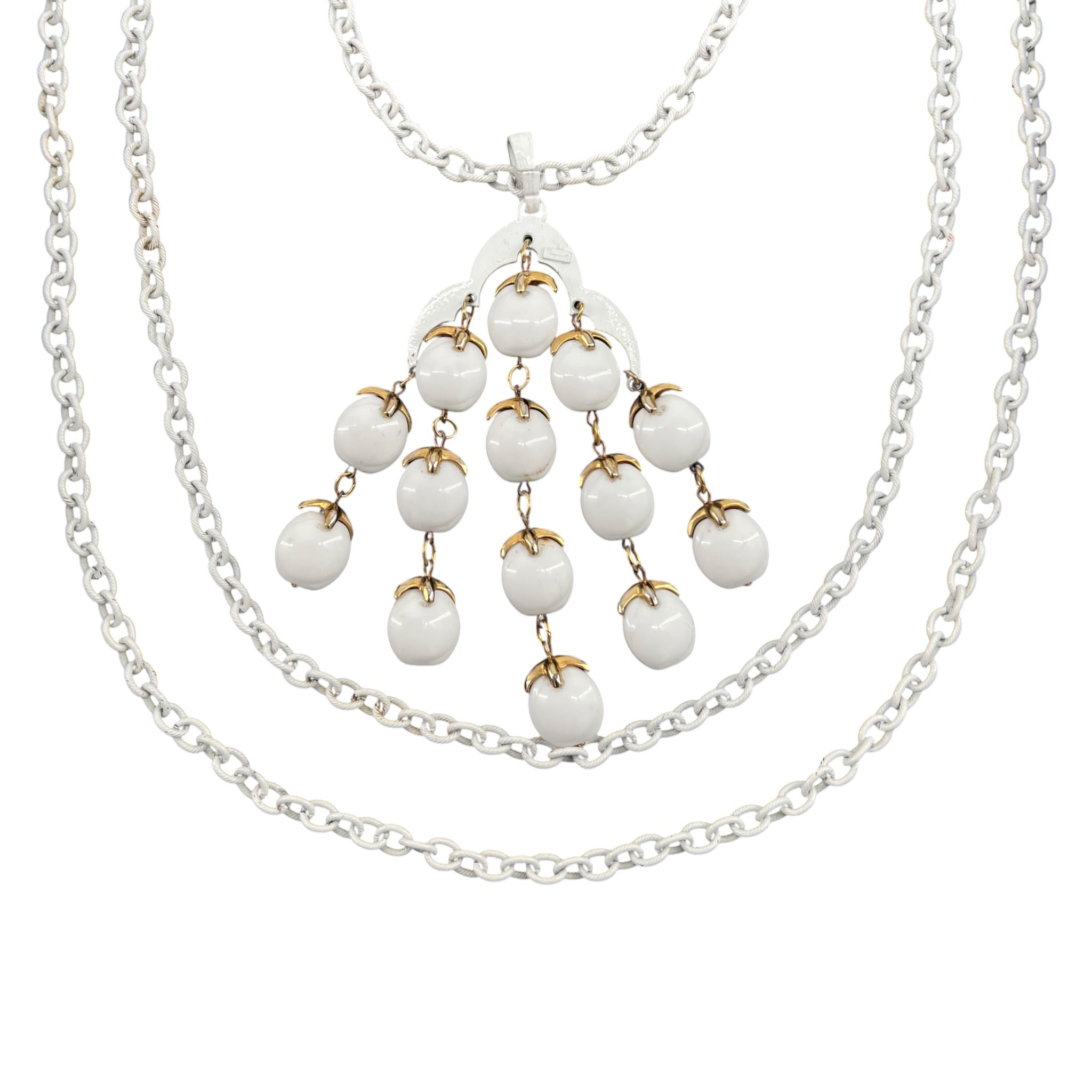 Trifari 1960s/70s White Waterfall Pendant Necklace, pendant detail