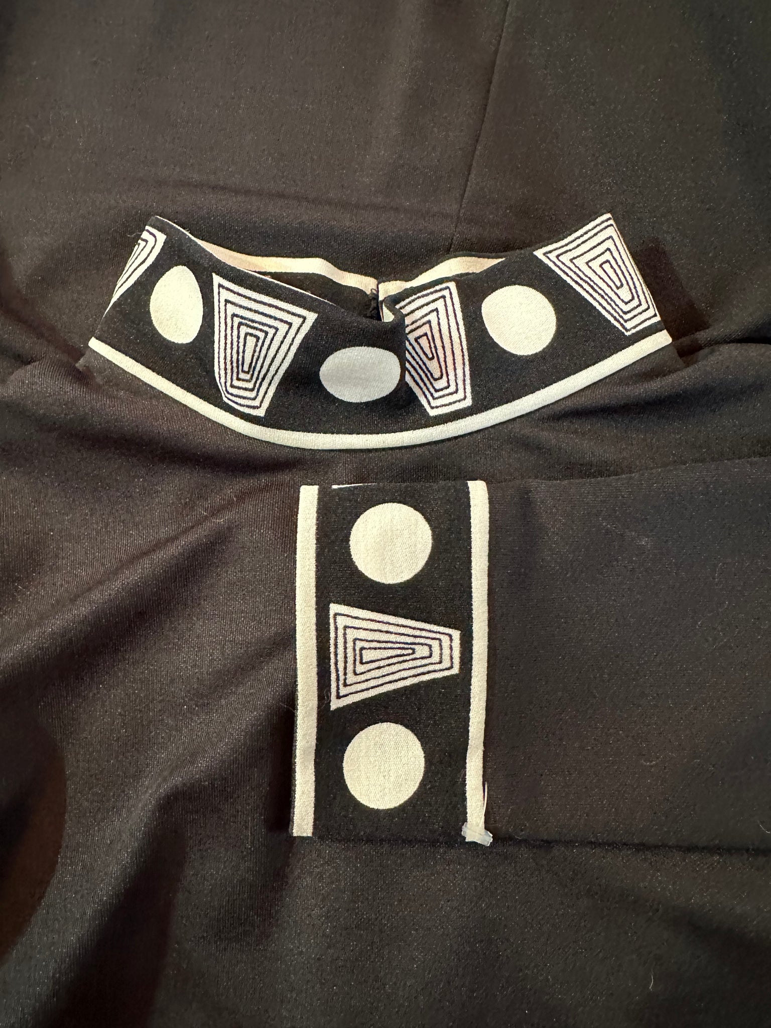  Paganne by Gene Berk 70s Black and White Polyester Op Art Maxi Dress COLLAR CUFF DETAIL 4 of 7