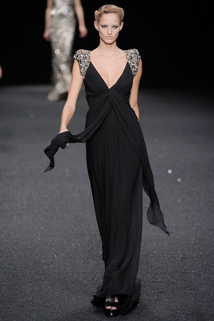 Source: VOGUE 
Credit: MARCIO MADEIRA
Brand: ELIE SAAB
Season: SS 2010 RTW
Look: 51/52