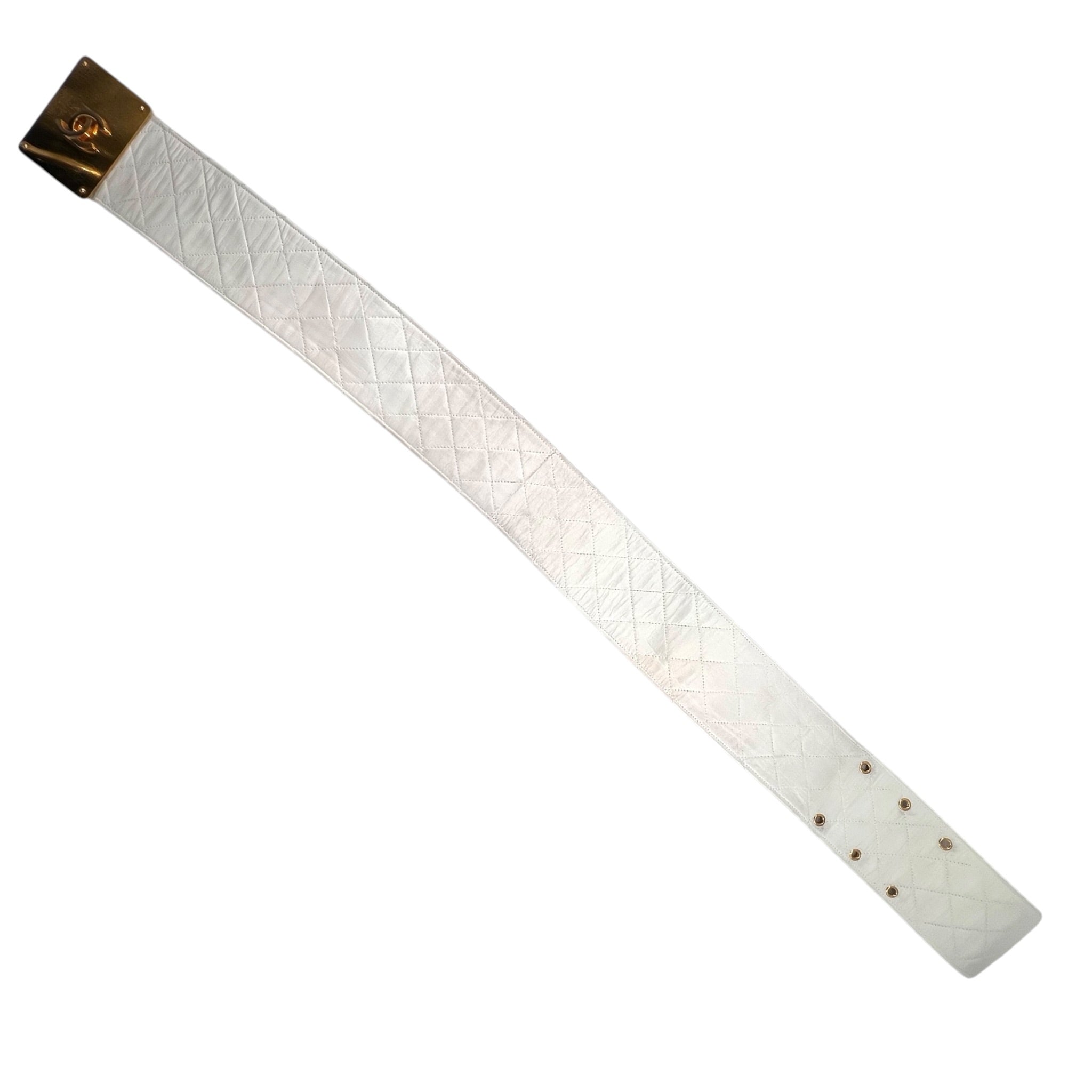 Chanel 1985 Cruise White Quilted Leather Belt with Gold Plated Buckle, laid out