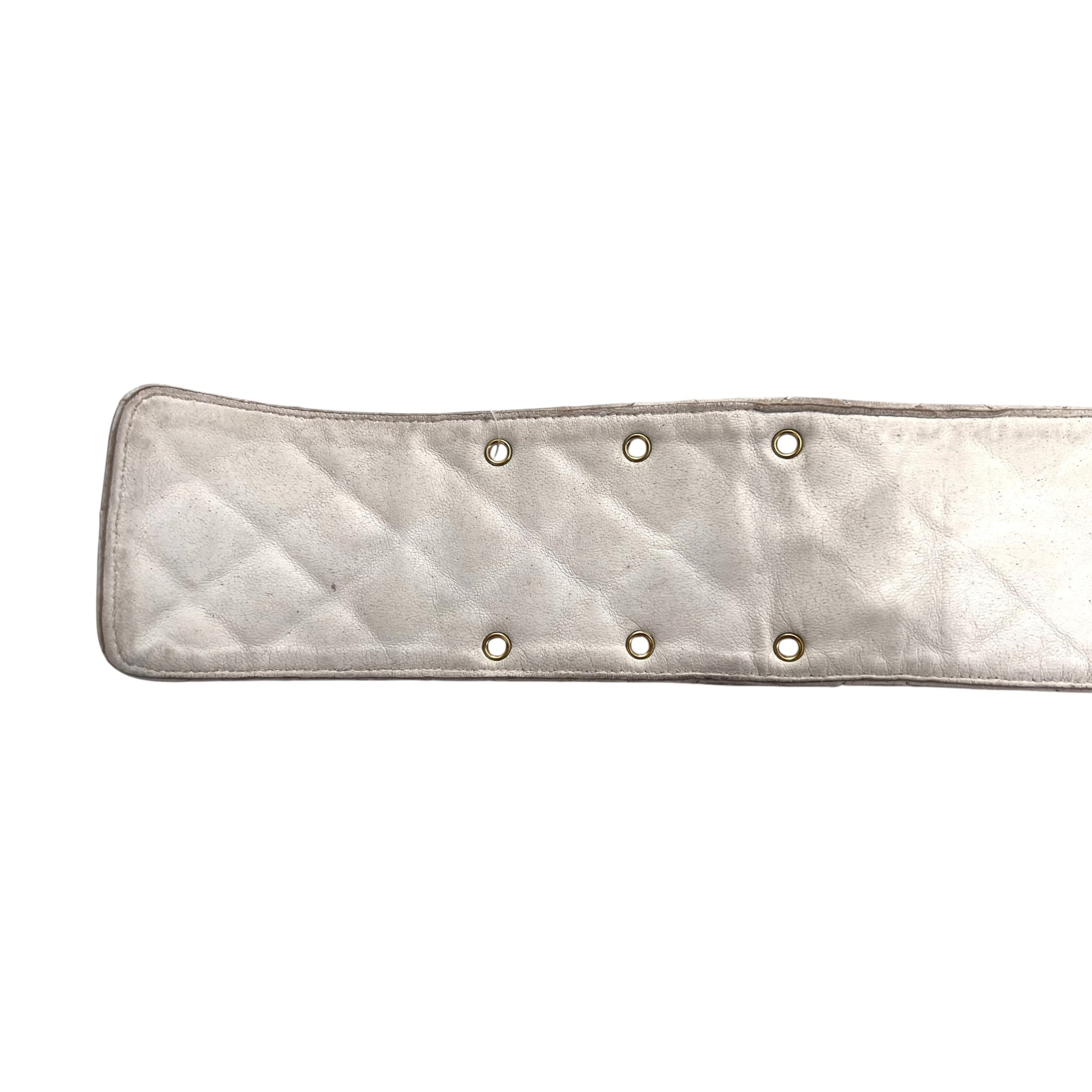 Chanel 1985 Cruise White Quilted Leather Belt with Gold Plated Buckle, reverse openings