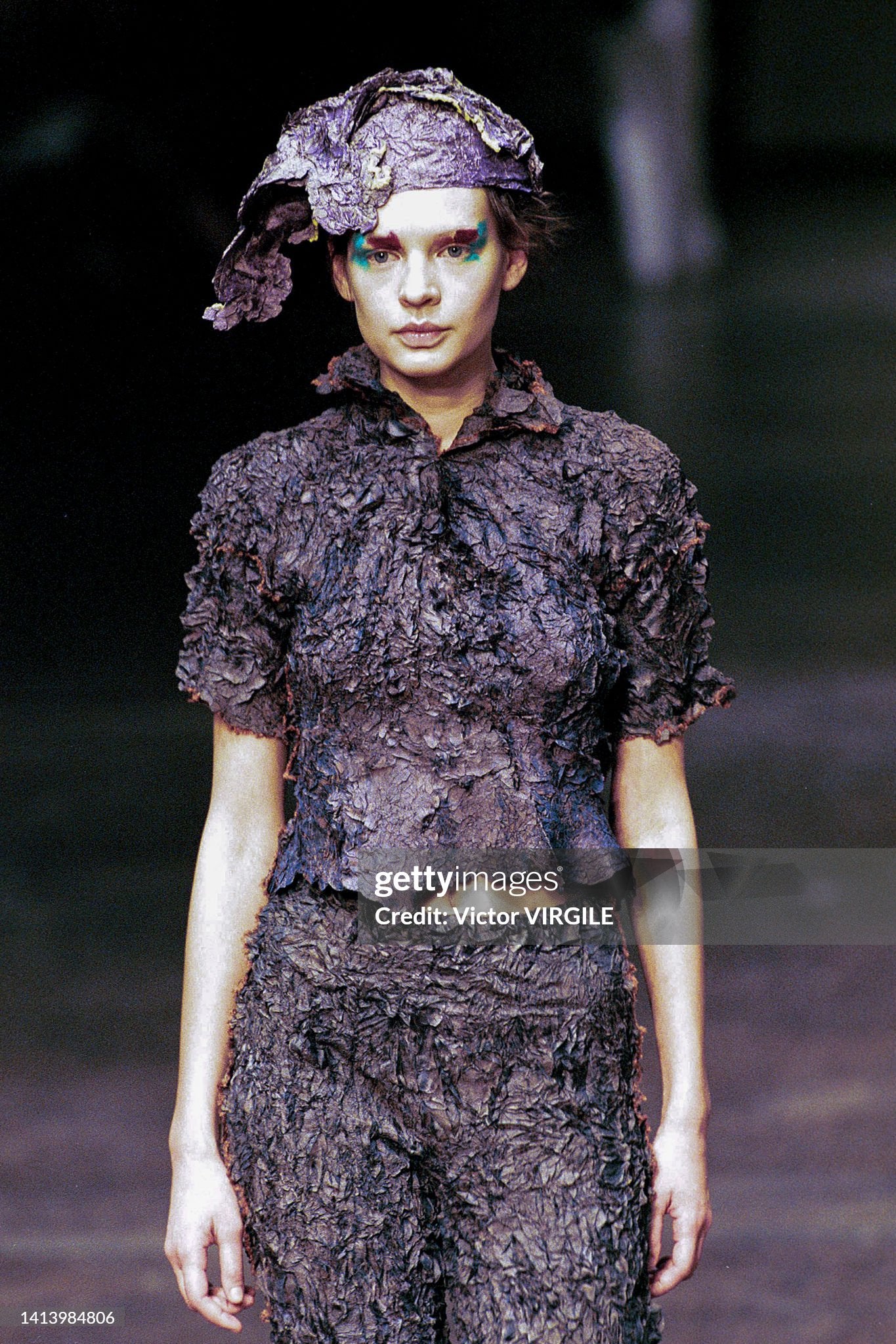 Issey Miyake : Runway - Paris Fashion Week Womenswear Fall/Winter 1999-2000