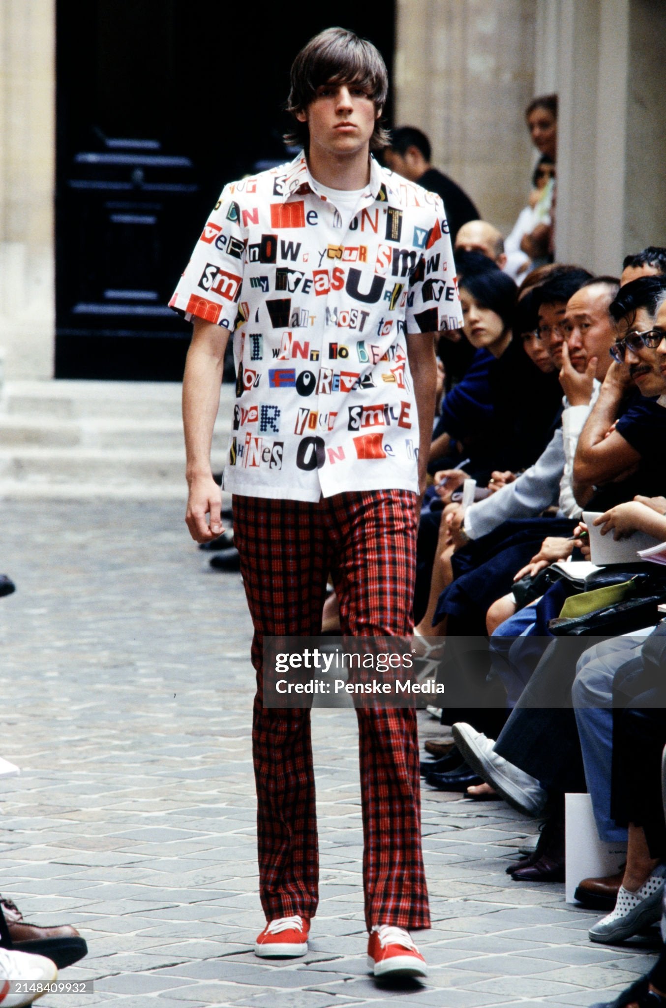 Junya Watanabe Spring 2002 Menswear Runway Show