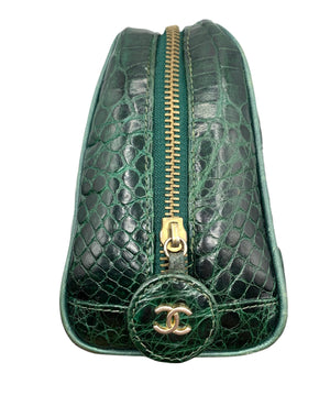 CHANEL 80s Green Crocodile Camera Shoulder Bag SIDE 2 of 9