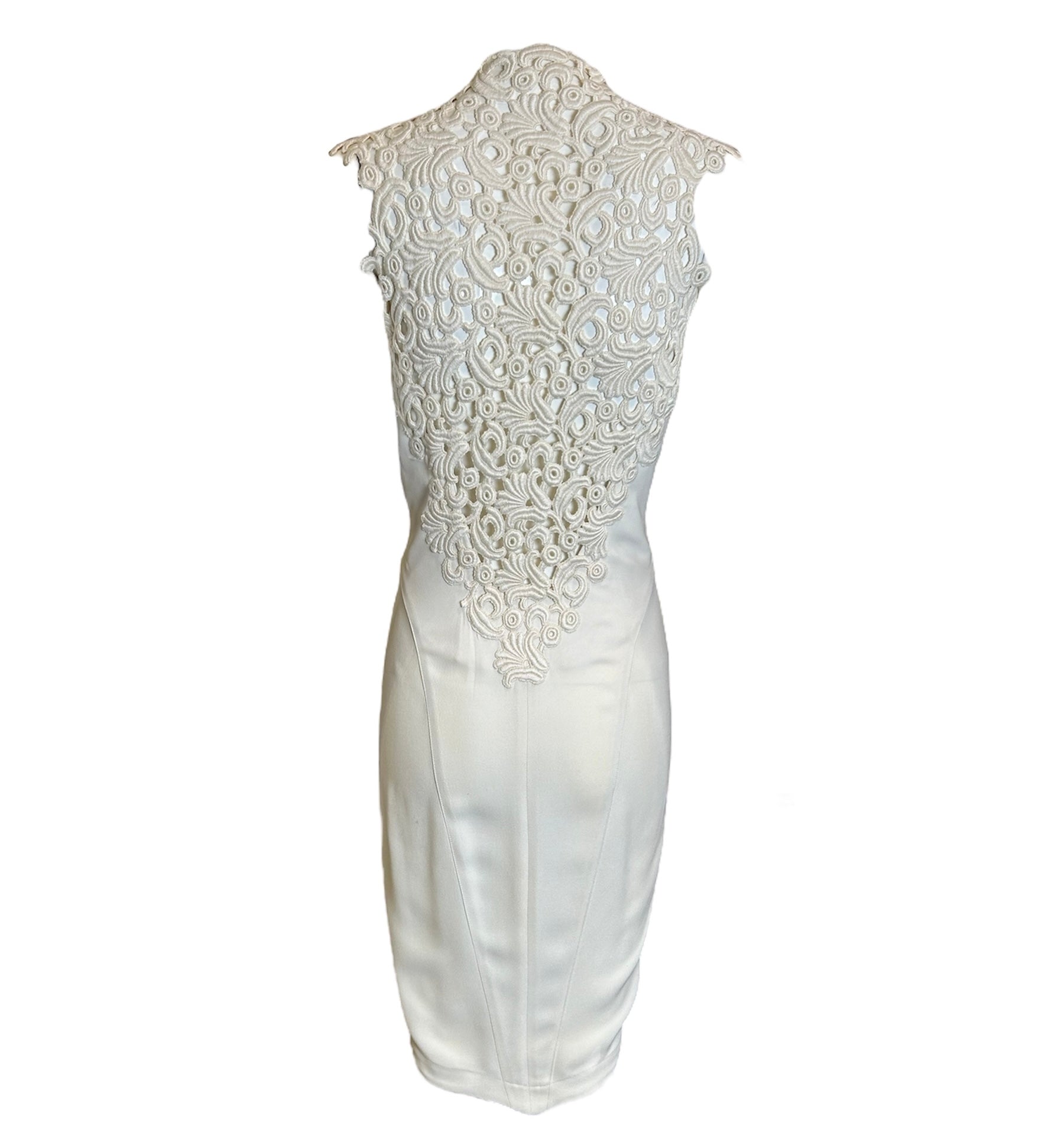 Theirry Mugler 1980s White Crepe V-neck Dress with Eyelet Back – THE WAY WE WORE Theirry Mugler 1980s White Crepe V-neck Dress with Eyelet Back – THE WAY WE WORE