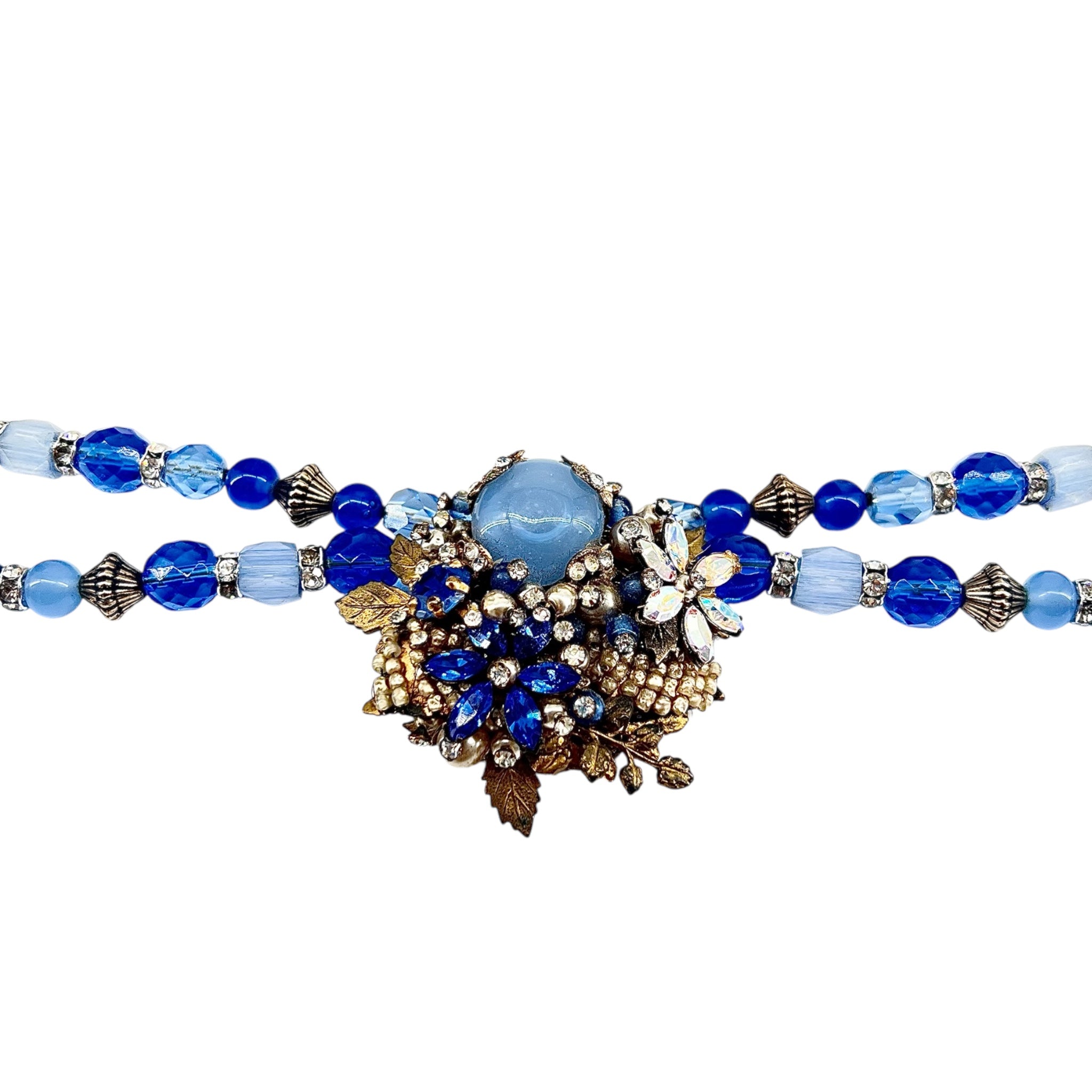 Miriam Haskell 1940's Pearl and Blue Beaded Flower Pendant Collar Necklace, detail