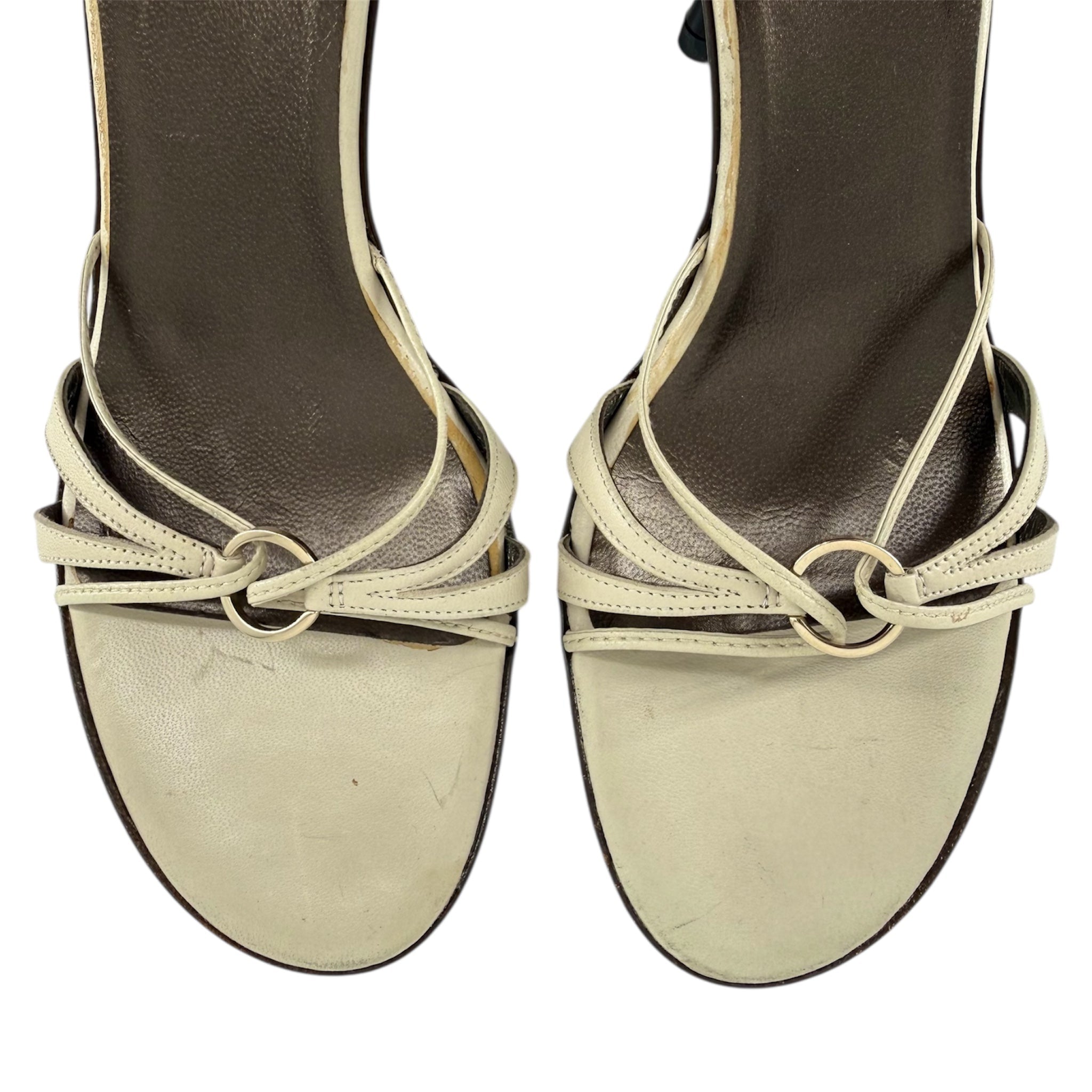 Gucci by Tom Ford S/S 1999 Ecru Leather O-Ring Strappy Sandals, 7B, close up
