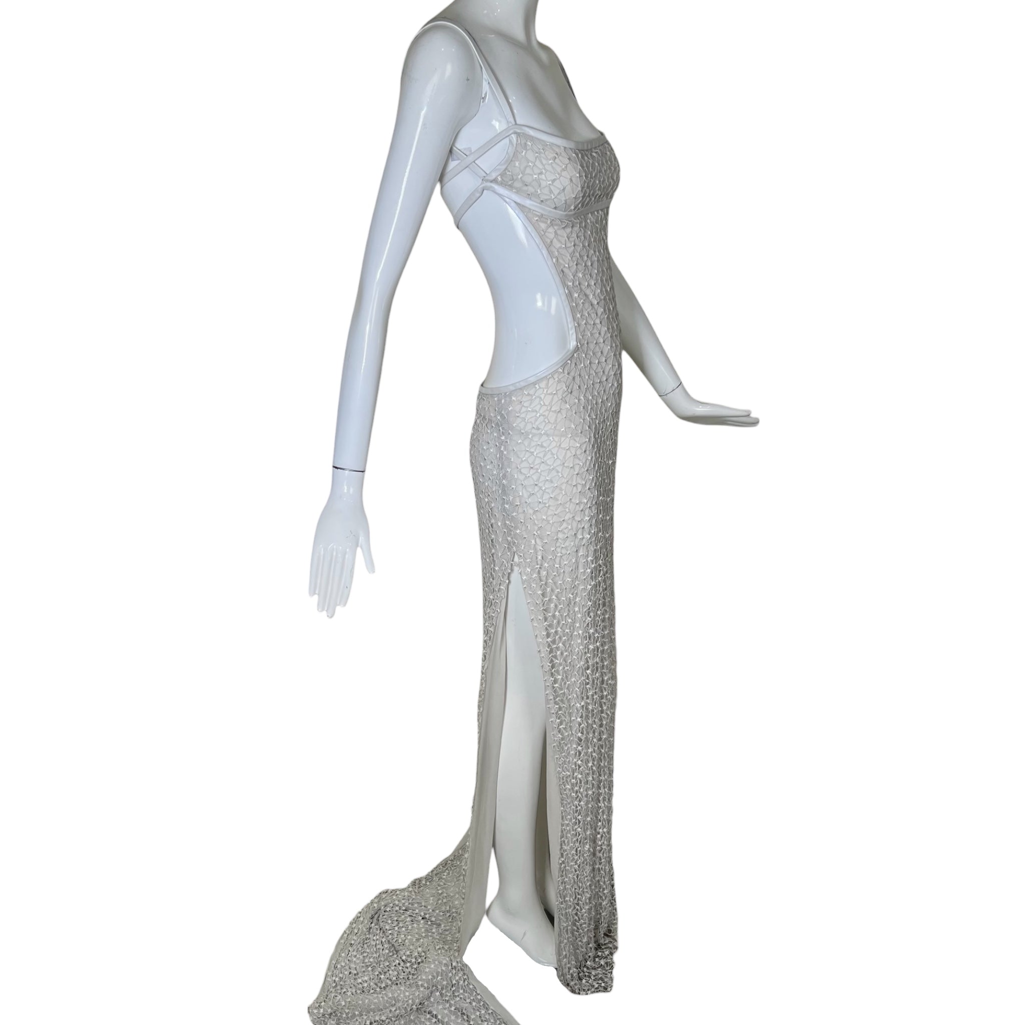 Richard Tyler Bride 1990's White Cut Out Column Gown w/Net Overlay, side