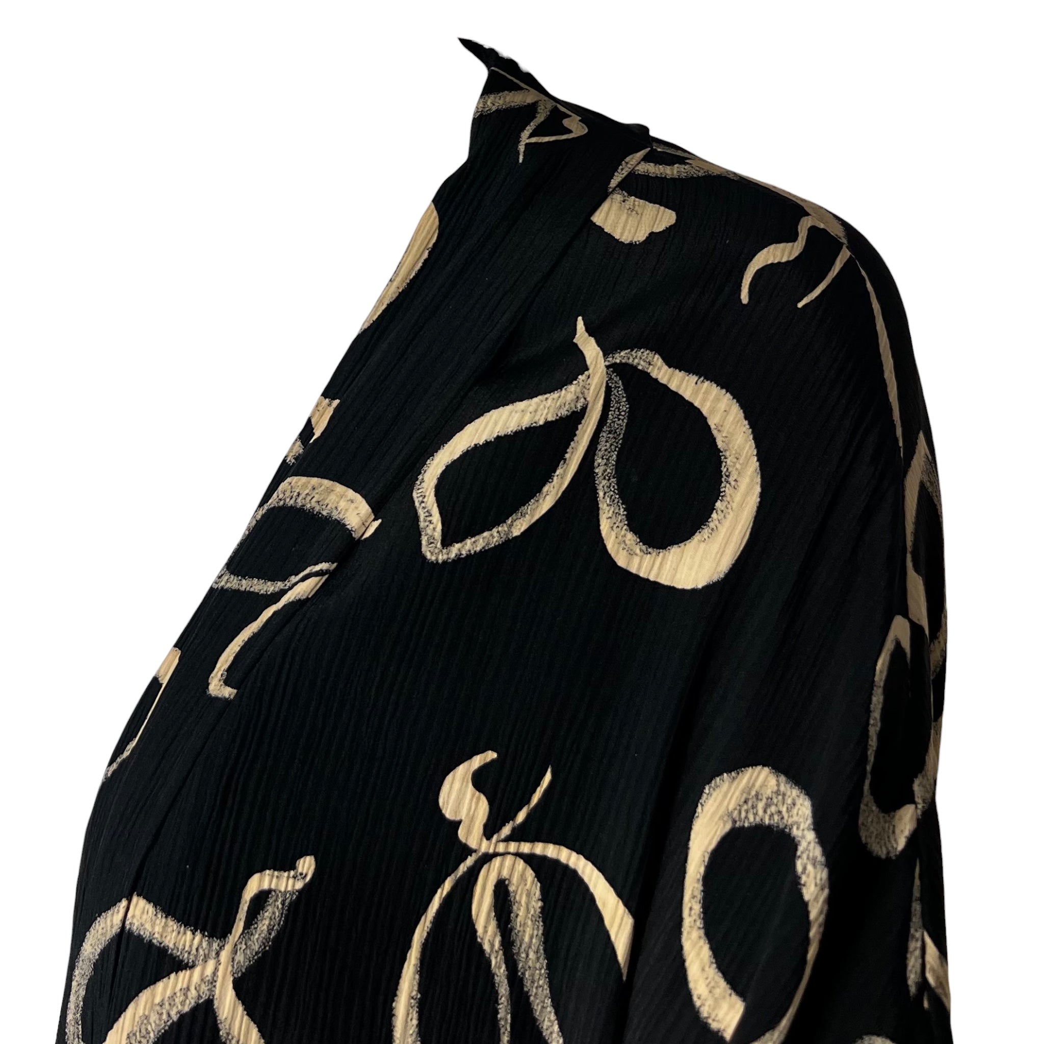 Early 1940's Ribbon Bow Print Black Silk Georgette Jacket, shoulder