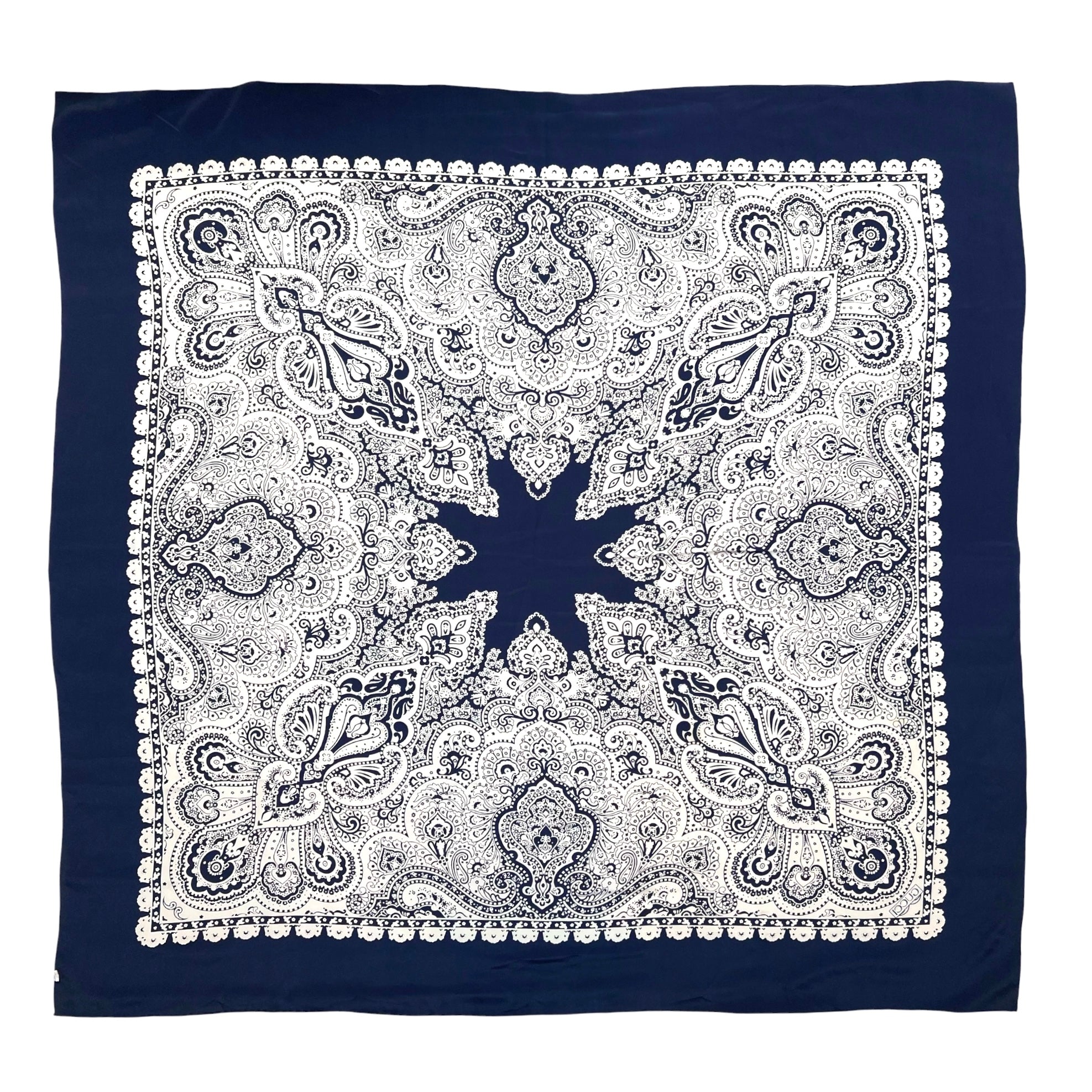 Gucci by Tom Ford Cruise 2004 Paisley Navy Blue and Ivory Large Silk Pareo Scarf, reverse