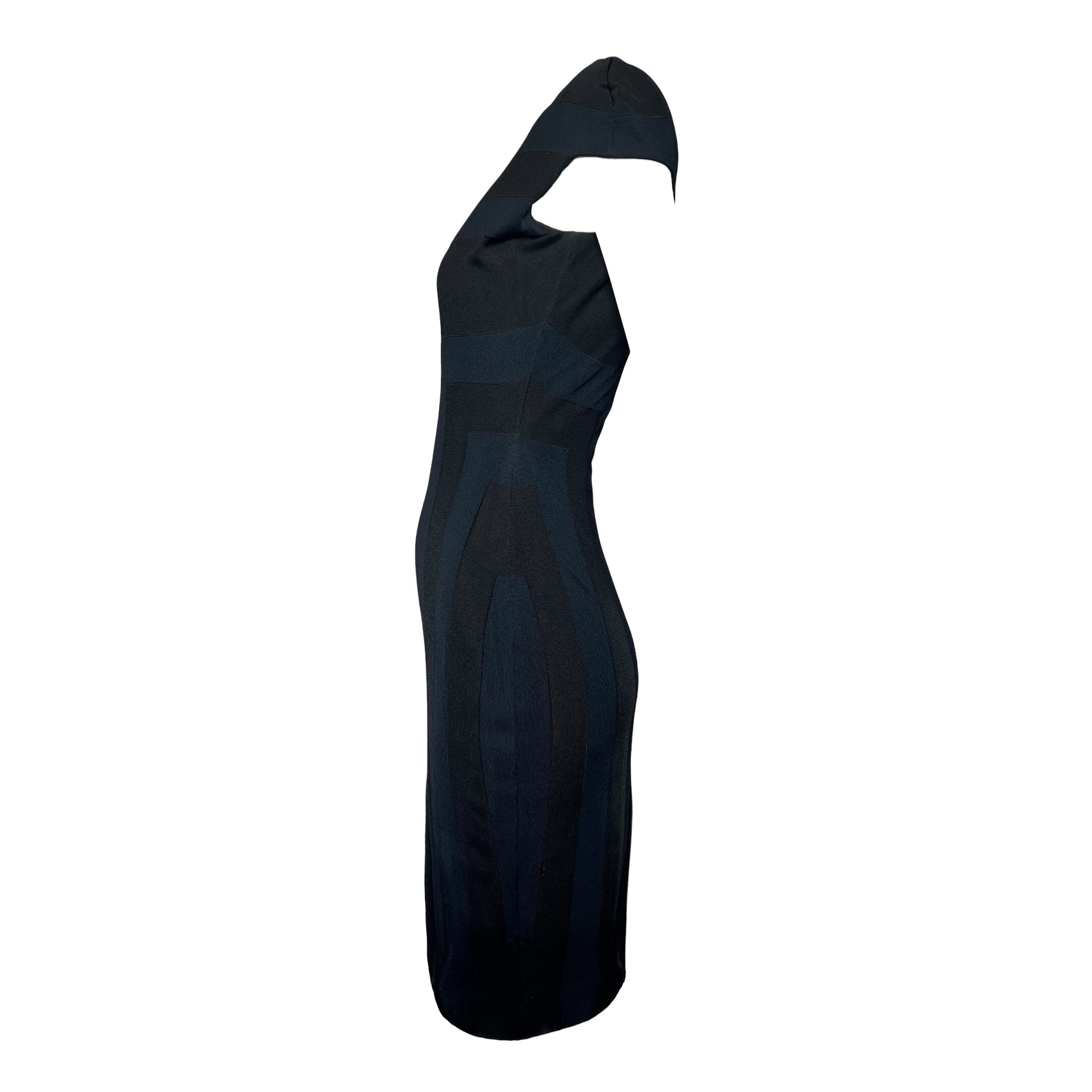 Alexander McQueen Resort 2010 Deep Indigo and Black Geometric Knit Keyhole Dress SIDE
