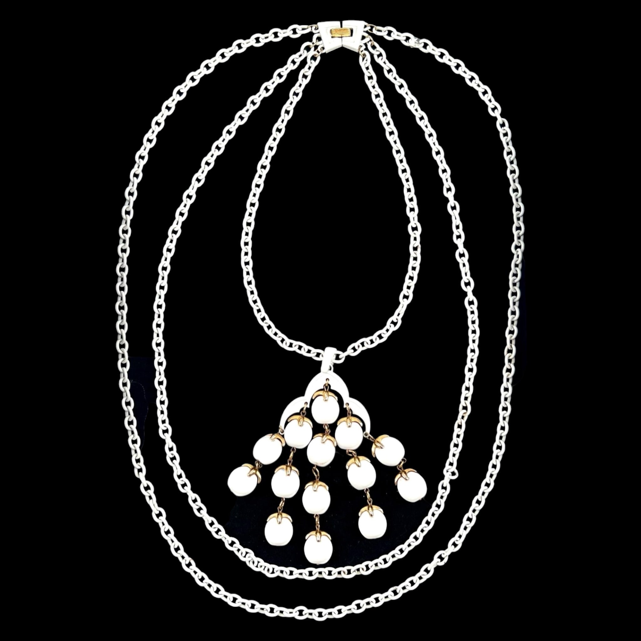 Trifari 1960s/70s White Waterfall Pendant Necklace, FRONT