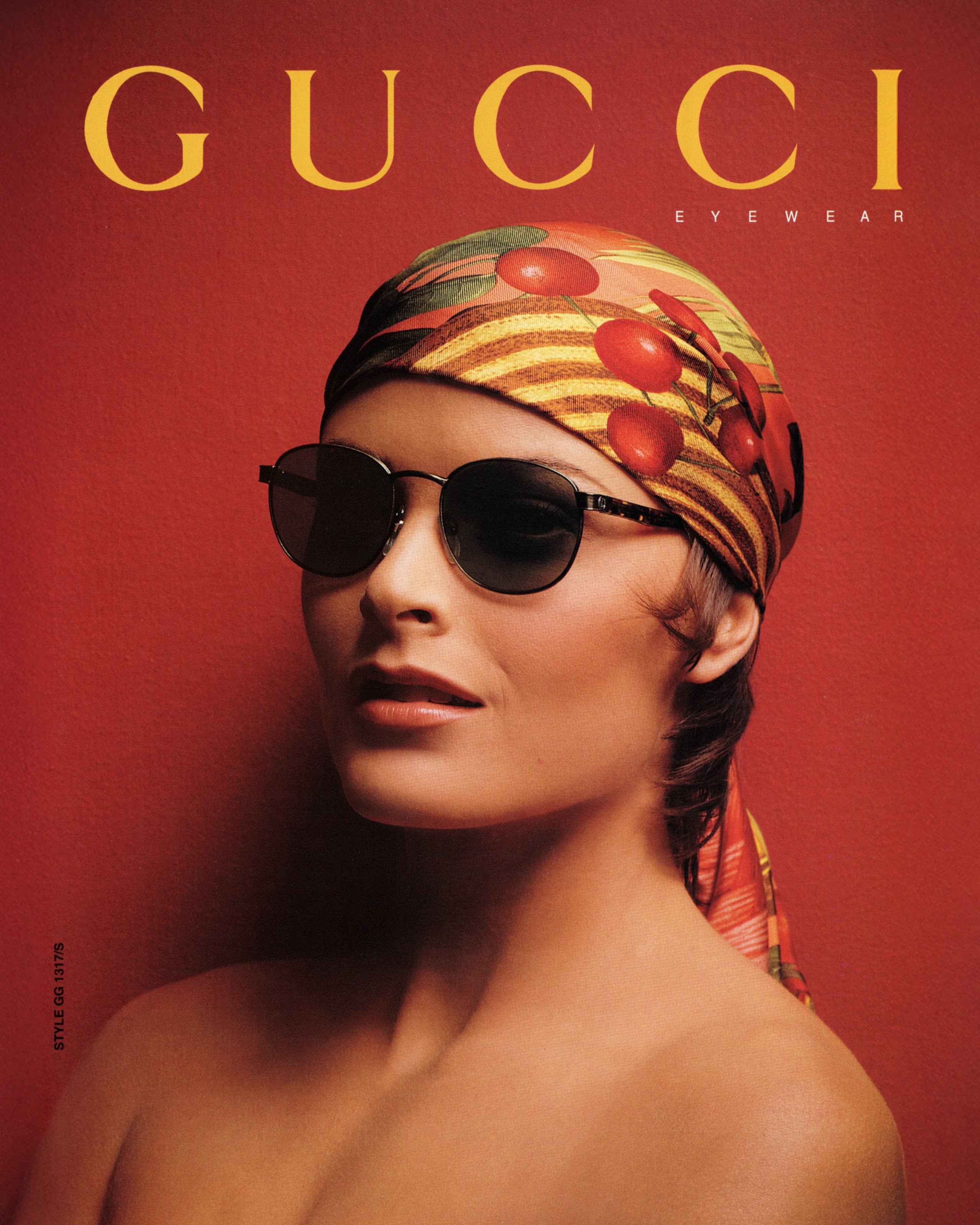 CAMPAIGN: GUCCI EYEWEAR FW 1993
 AD CAMPAIGN: GUCCI EYEWEAR FW 1993
MODEL:
PHOTOGRAPHER:

SCANNED FROM HARPER'S BAZAAR US NOVEMBER 1993