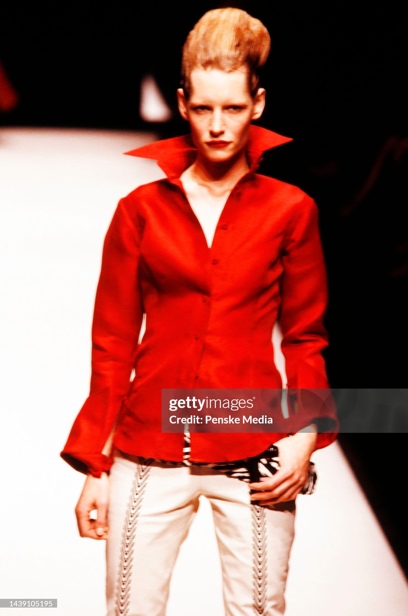 Gianfranco Ferre Spring 2001 Ready To Wear Collection Runway Show
Model Kirsten Owen. (Photo by Mauricio Miranda/Penske Media via Getty Images)