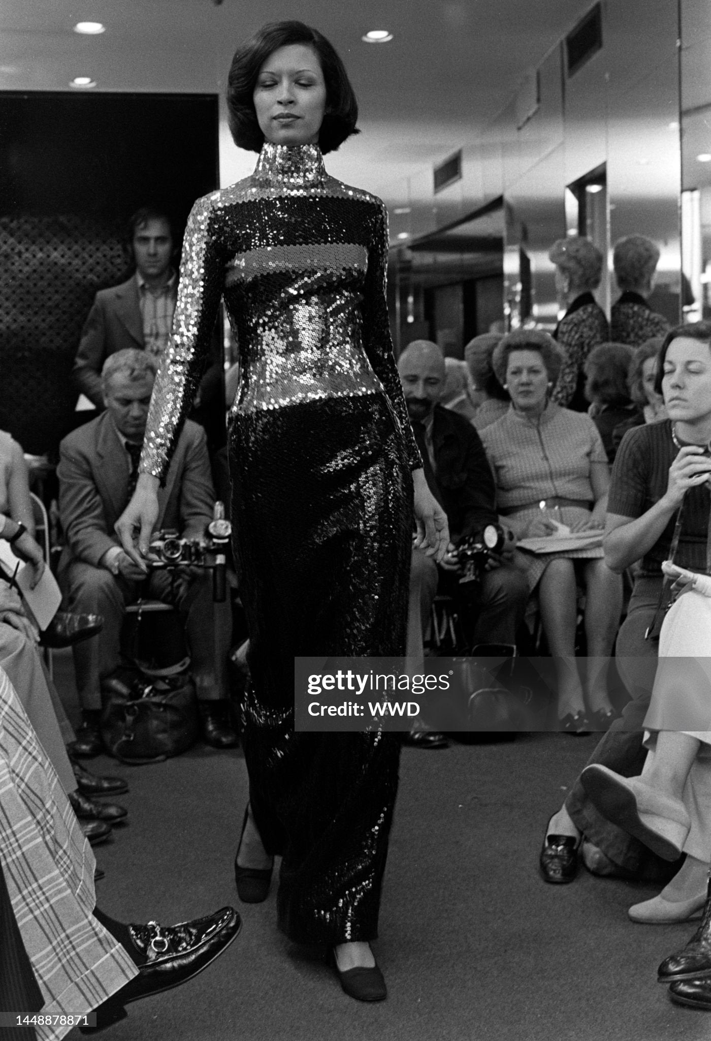 Cardin-New York Fall 1973 Ready to Wear Collection Runway