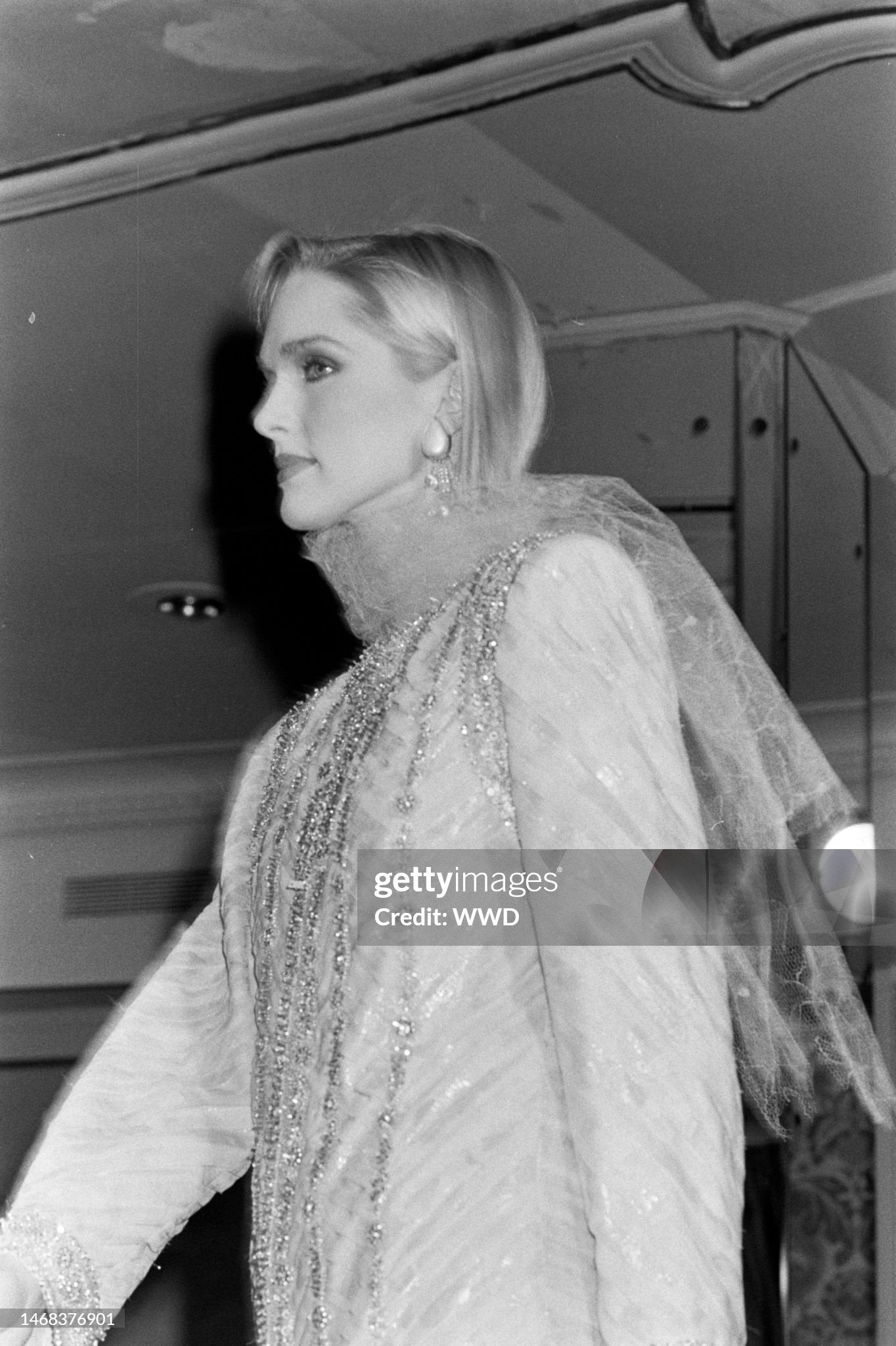 James Galanos Spring/Summer 1984 Sportswear Collection Runway Show, New York - 21 Feb 1984
Model Dianne DeWitt (Photo by Fairchild Archive/WWD/Penske Media via Getty Images)