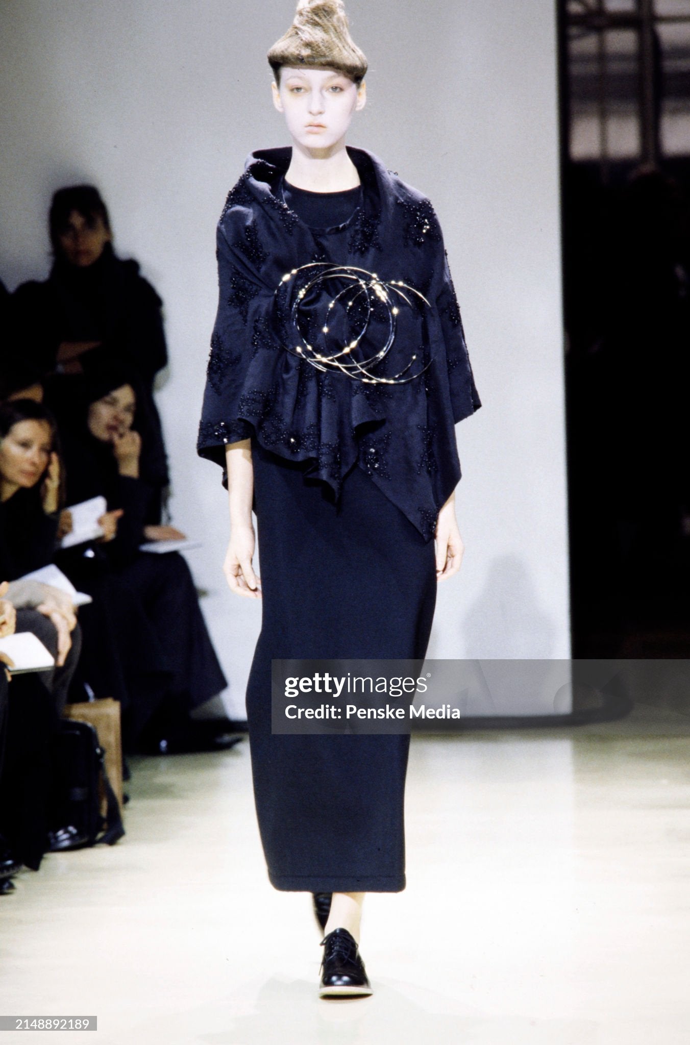 Junya Watanabe Fall 1999 Ready to Wear Runway Show
A model walks in the Junya Watanabe Fall 1999 Ready to Wear Runway Show on March 10, 1999, in Paris, France. (Photo by Giovanni Giannoni/Penske Media via Getty Images)