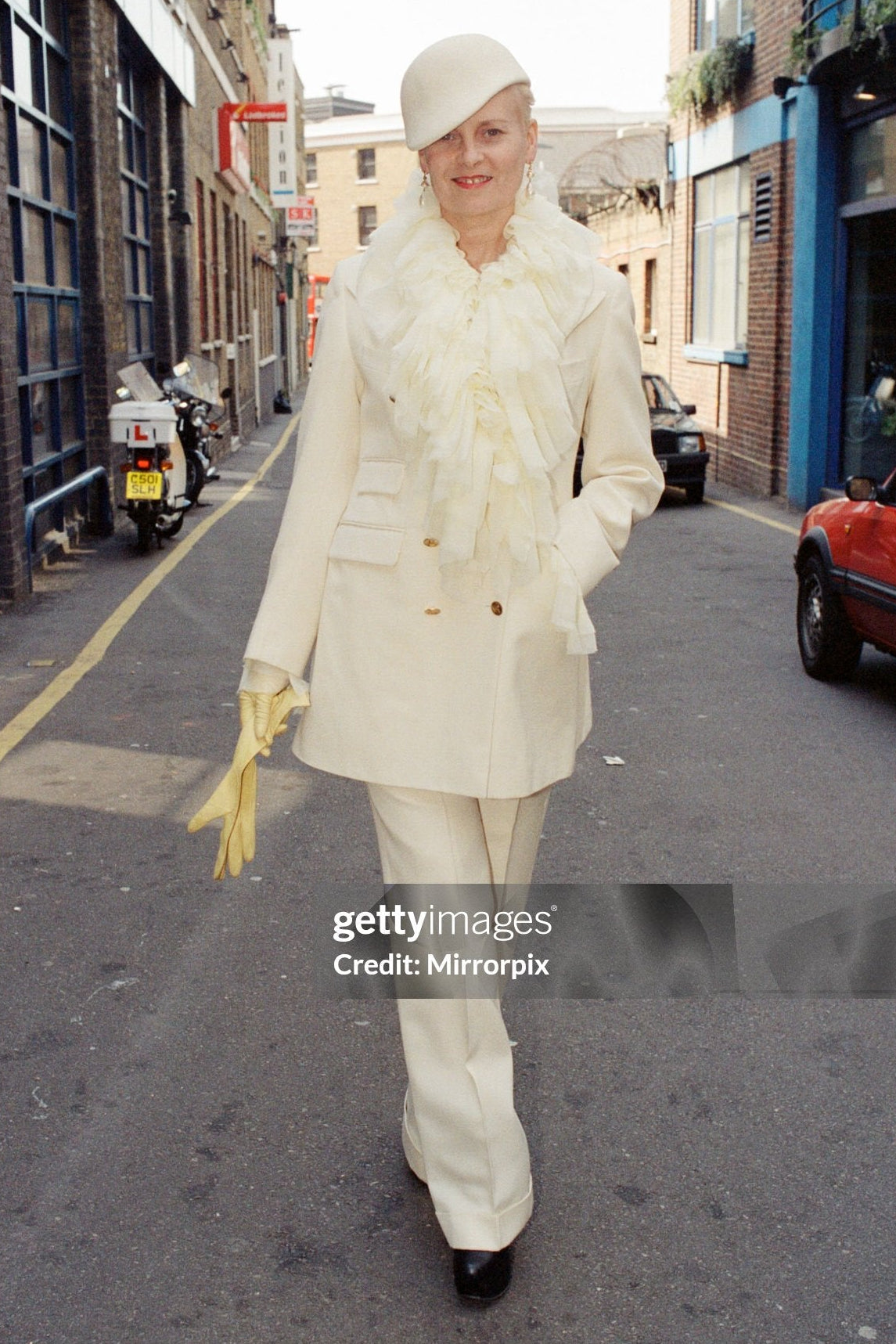 Vivienne Westwood, pictured outside her London office, 12th June 1992. (Photo by Arnold Slater/Mirrorpix/Getty Images)