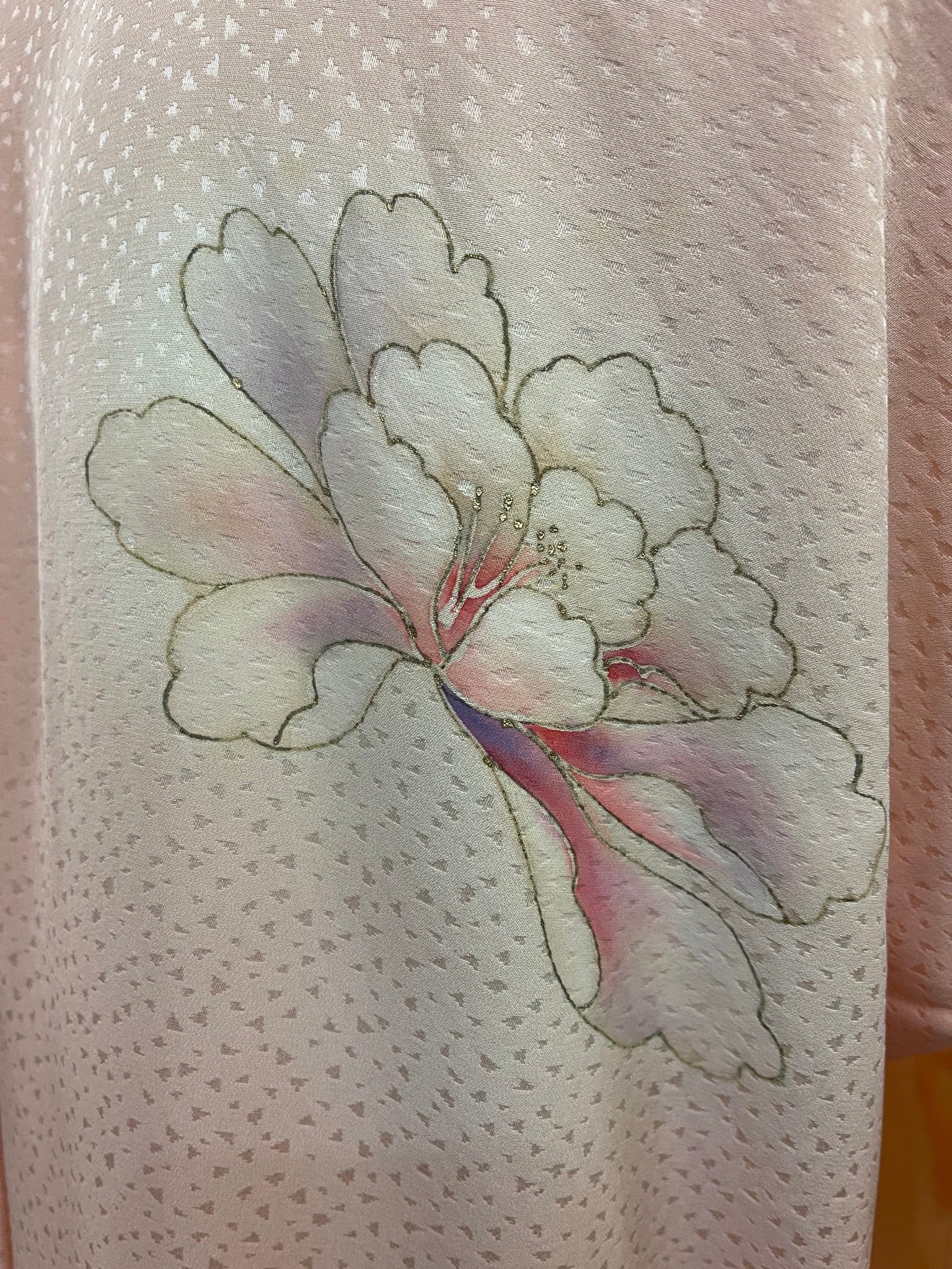 Japanese 20th Century Pale Pink Silk Hand Painted Kimono  DETAIL 5 of 7