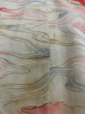 Japanese 20th Century Pale Pink Silk Hand Painted Kimono  DETAIL 7 of 7