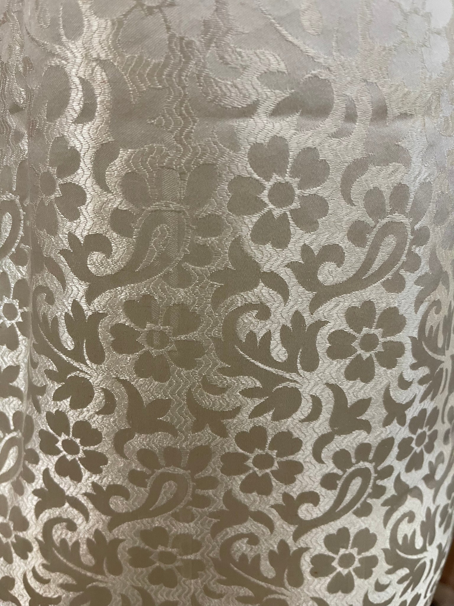 Mid 20th Century White Jacquard Cheongsam, fabric