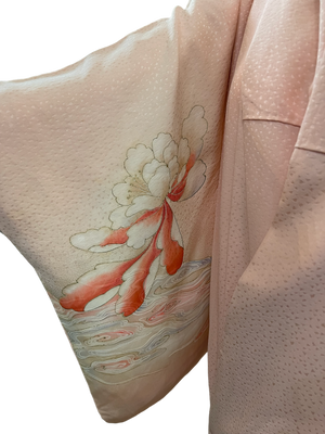 Japanese 20th Century Pale Pink Silk Hand Painted Kimono  SLEEVE DETAIL 4 of 7