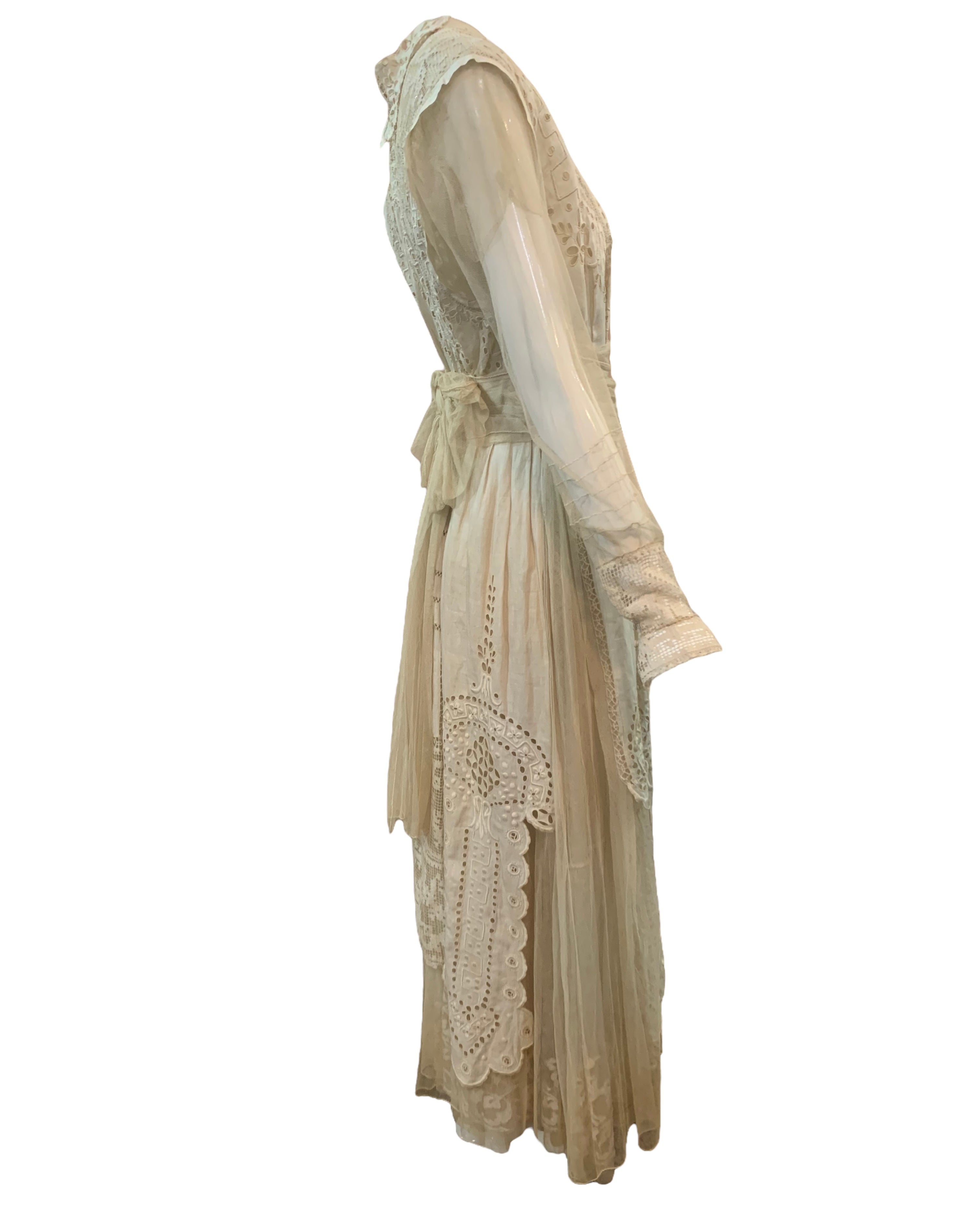 EDWARDIAN ARTS AND CRAFTS ECRU LINEN  DRESS SIDE 2 of 5